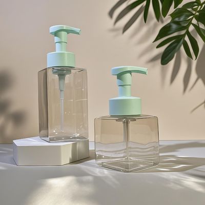 بطری پمپ لوشن آرایشی مربع با مواد PET و پمپ فشار برای بسته بندی مراقبت از پوست
