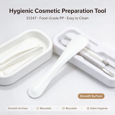 S1247 مواد غذایی درجه PP آرایشی مخلوط کردن اسپاتولا برای سالن زیبایی. ایده آل برای مخلوط کردن ماسک پودر و کرم زیبایی خمیر. مناسب برای سالن های زیبایی، استودیوهای اسپا و مراقبت از پوست خانه DIY. عمده در دسترس.